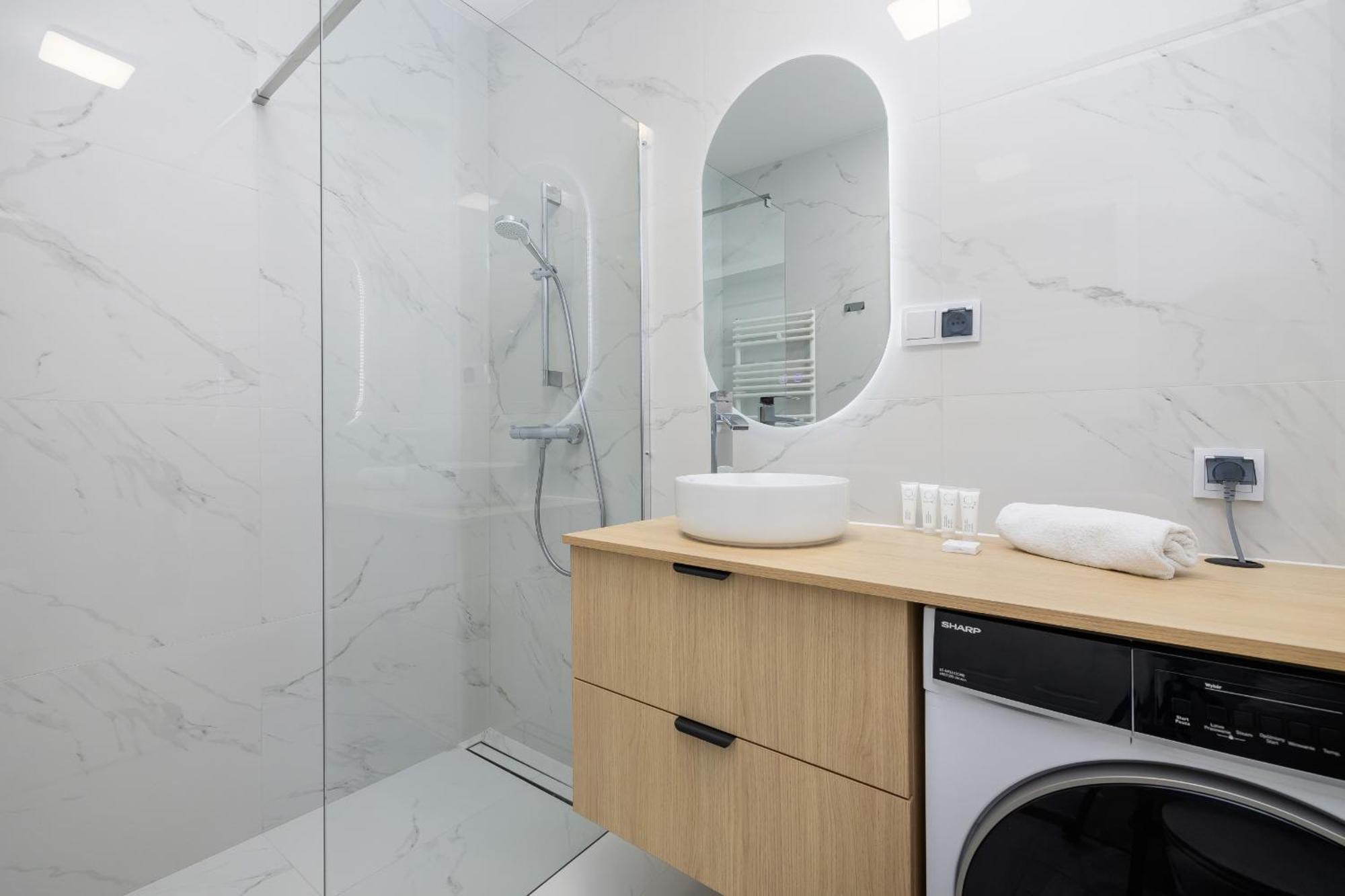 Krowoderska Apartment With Balcony Near City Center By Rent Like Home Краков Экстерьер фото