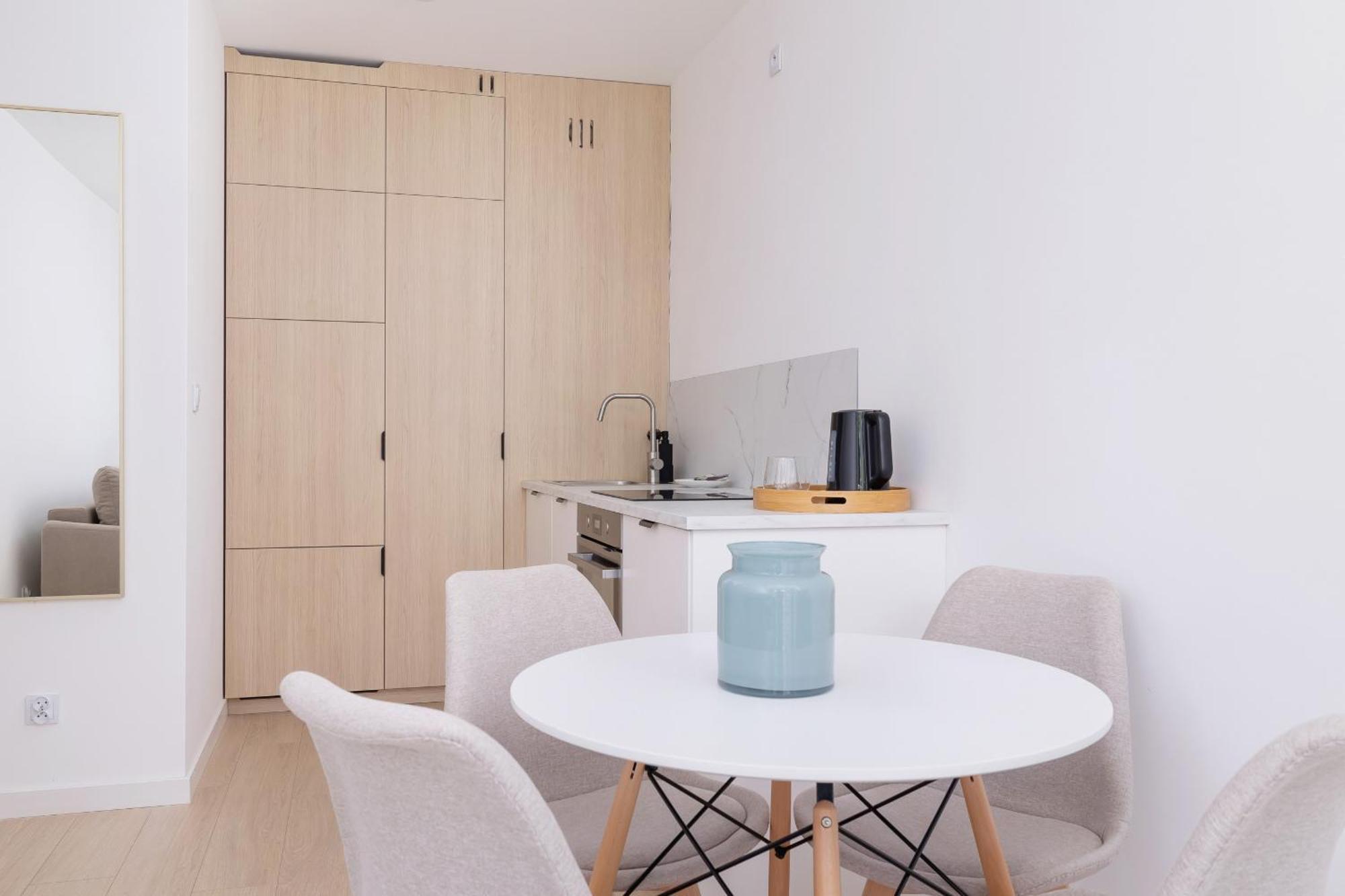 Krowoderska Apartment With Balcony Near City Center By Rent Like Home Краков Экстерьер фото